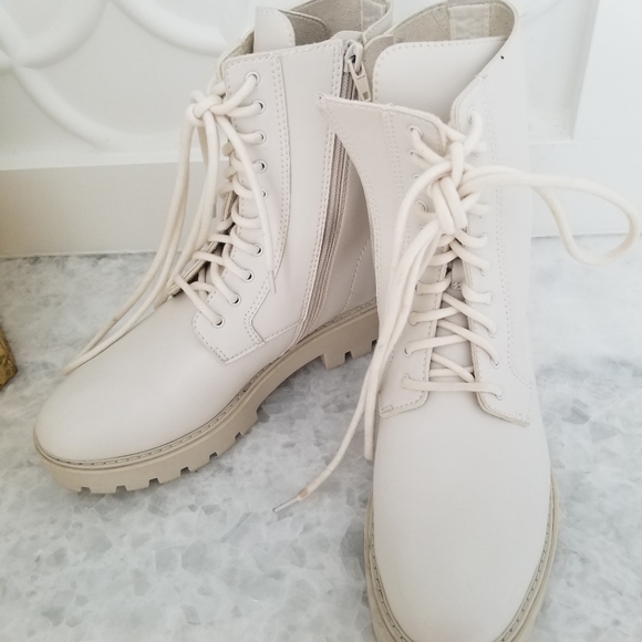 Charles and Keith boots sz 8 - Picture 6 of 15